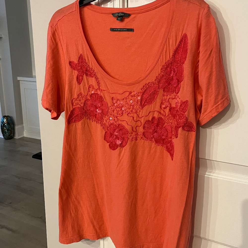 Salmon colored hand embroidered flowered t-shirt